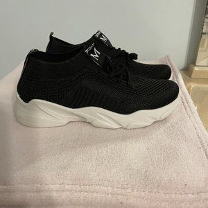 New- Women's Mesh Sneakers with Air Cushion - Step Up Your Footwear Game